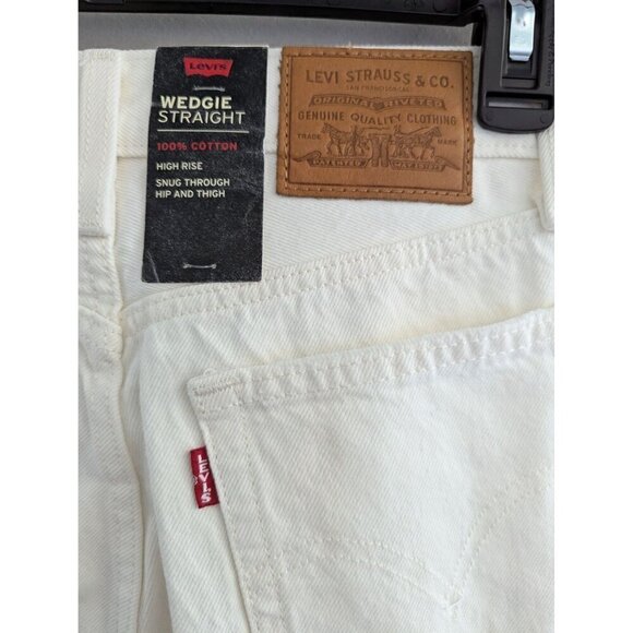 NWT Levi Strauss Wedgie Straight High Rise White Denim Jeans Size 24 - Picture 6 of 10